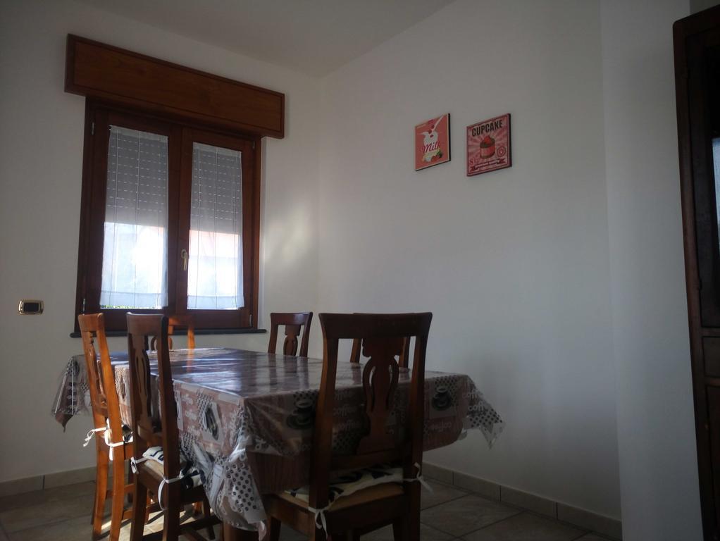 La Casa Dei Fiori - Ospitalita Diffusa أَجيرولا المظهر الخارجي الصورة